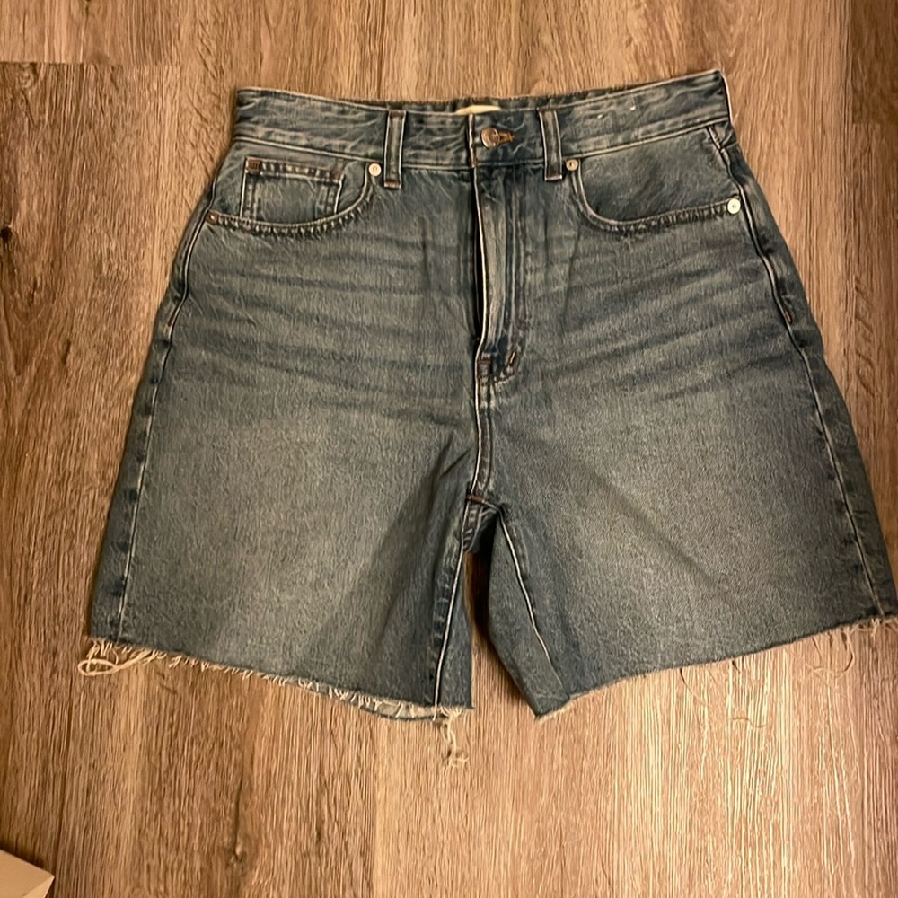 Madewell “baggy jean shorts” NWOT